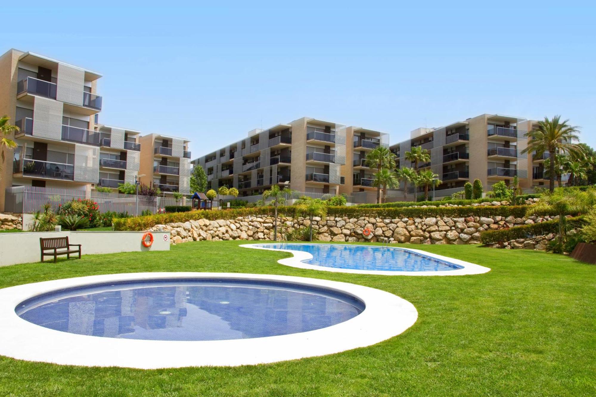 Rentalmar Paradise Families Only Con Parking Salou Ngoại thất bức ảnh