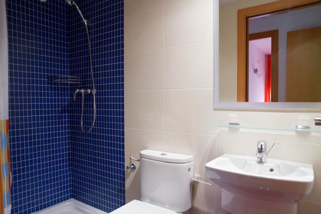 Rentalmar Paradise Families Only Con Parking Salou Phòng bức ảnh