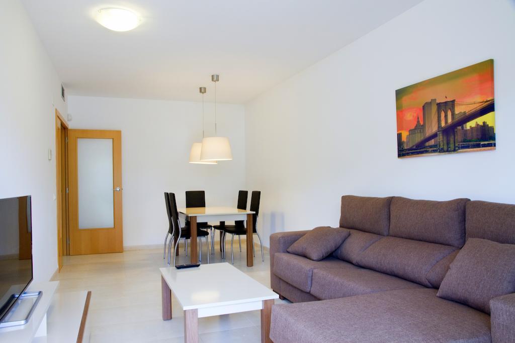 Rentalmar Paradise Families Only Con Parking Salou Phòng bức ảnh